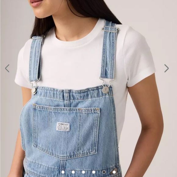 Levi’s Premium Women’s Short Bib Overalls Light Blue Denim Romper Size Small - Picture 3 of 10
